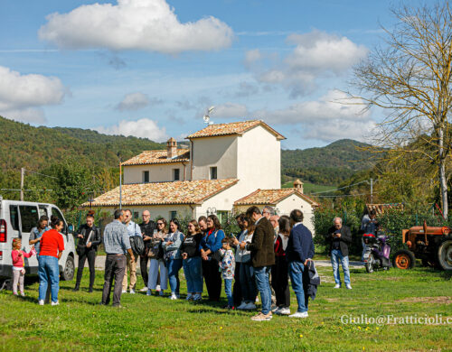 Un esercito di “invasori” celebra le eccellenze agricole dell’Alta Umbria